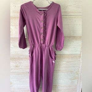 Like new! Plum colored Ruffle Butt’s jumpsuit. 🦄